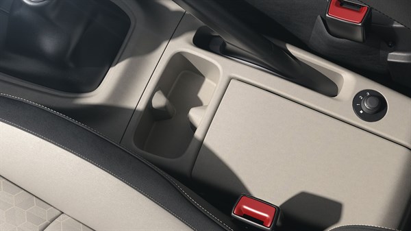 Renault Triber - porta-luvas inferior refrigerado